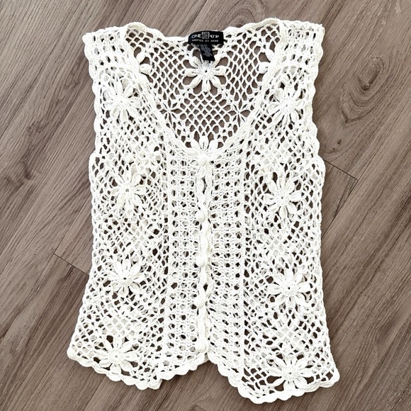 One Step Up Hand Knitted Crotchet Cardigan Vest White Womens Medium Bohemian - Picture 1 of 7